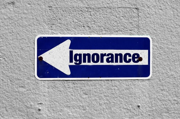 ignoranza lavora con noia